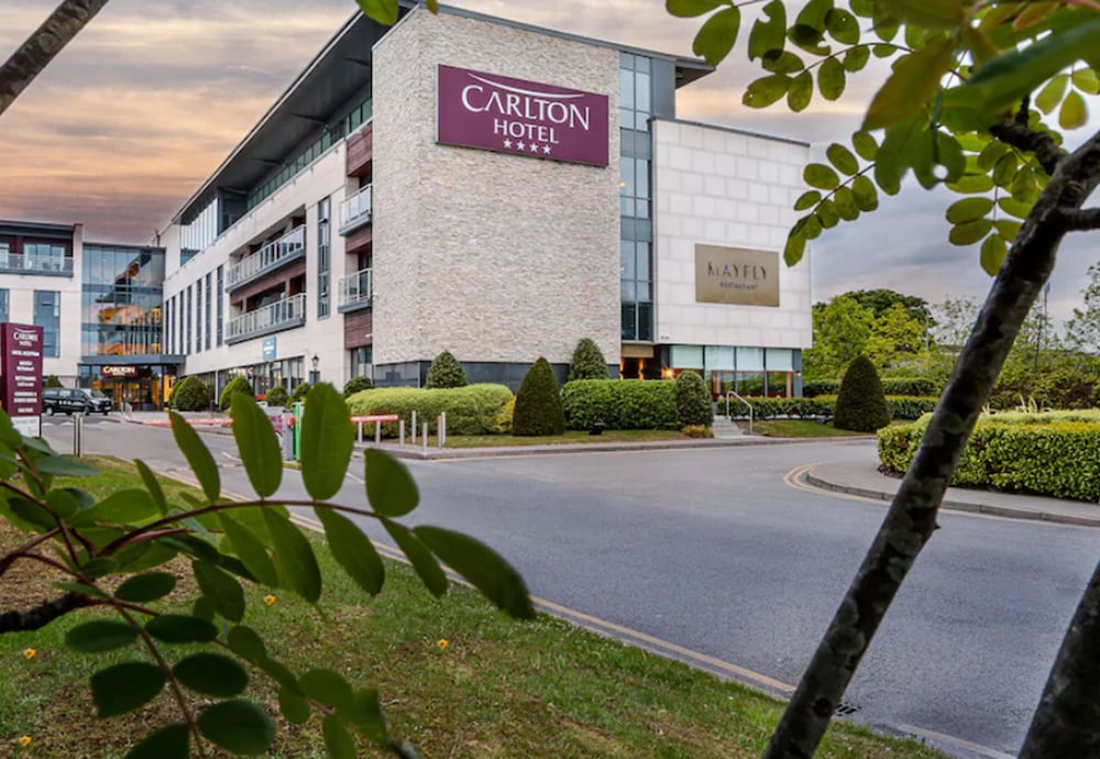 Carlton Hotel Dublin Airport 67/69