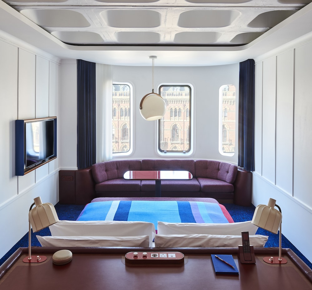 The Standard London 42/55