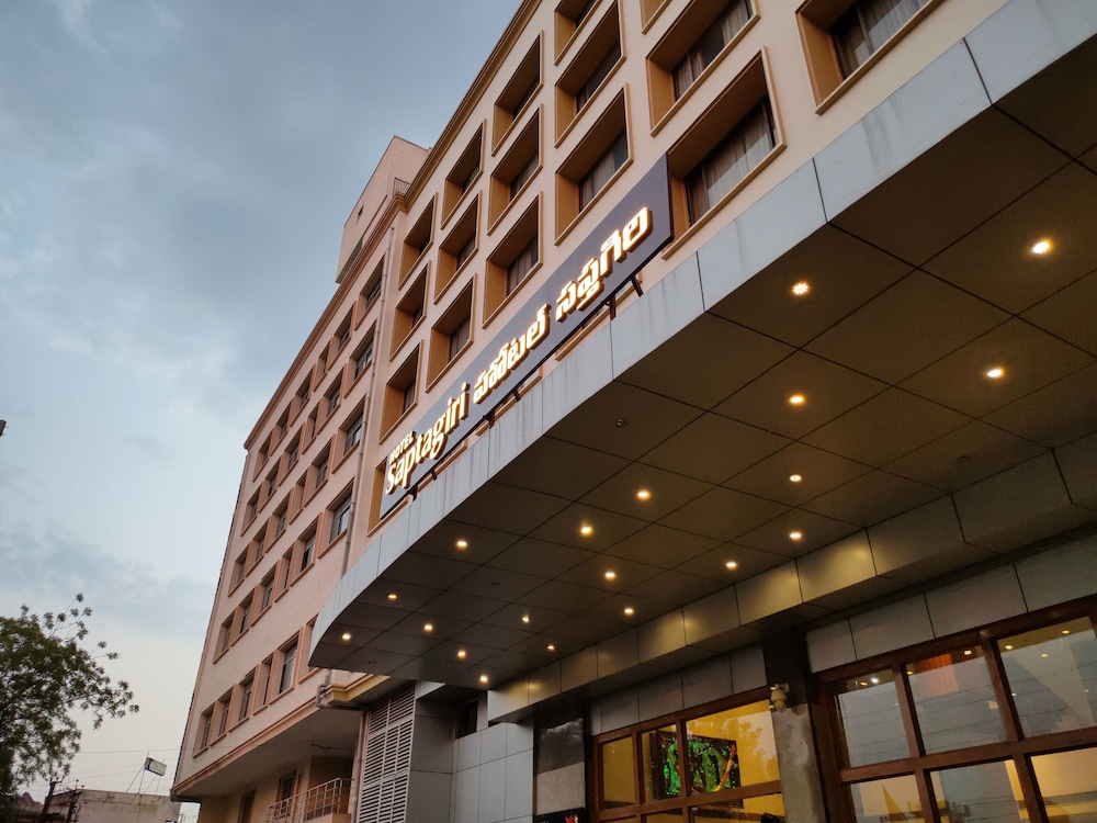 Oyo Premium Secunderabad Station 1/30