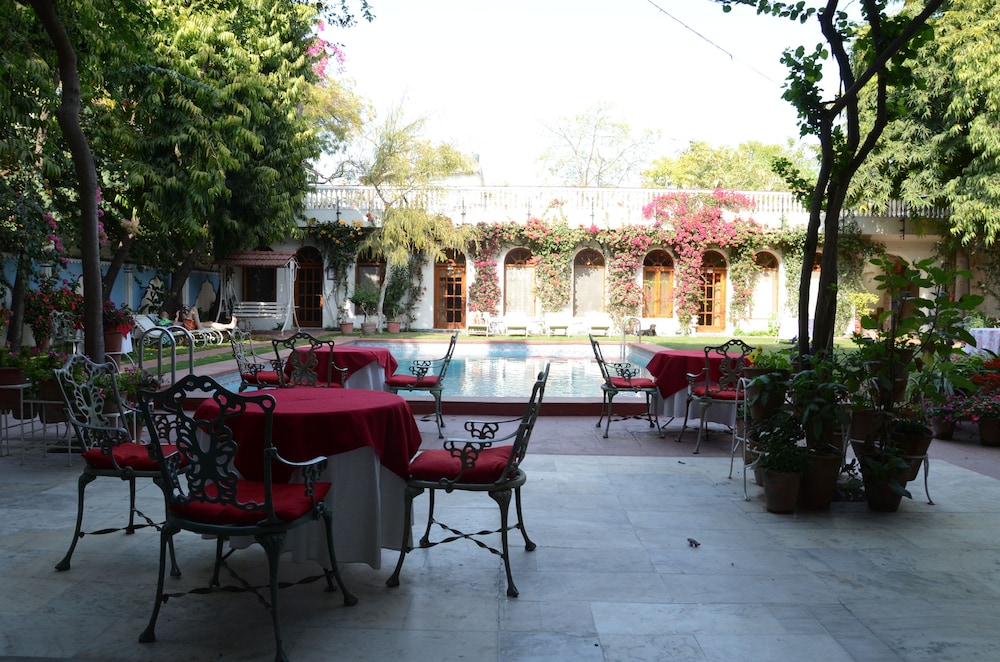 Hotel Megh Niwas 25/46