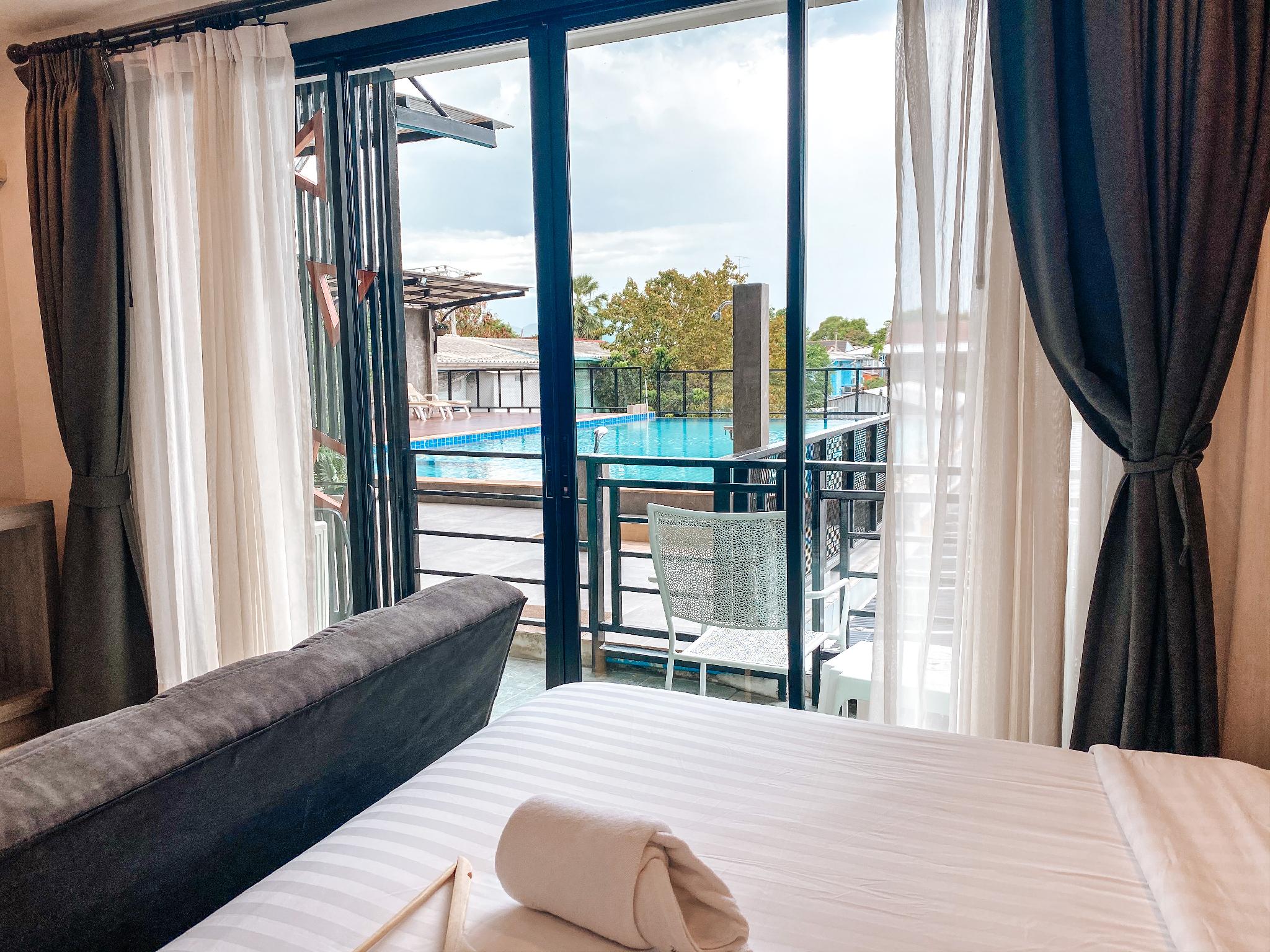 Room, King Bed, Pool Access