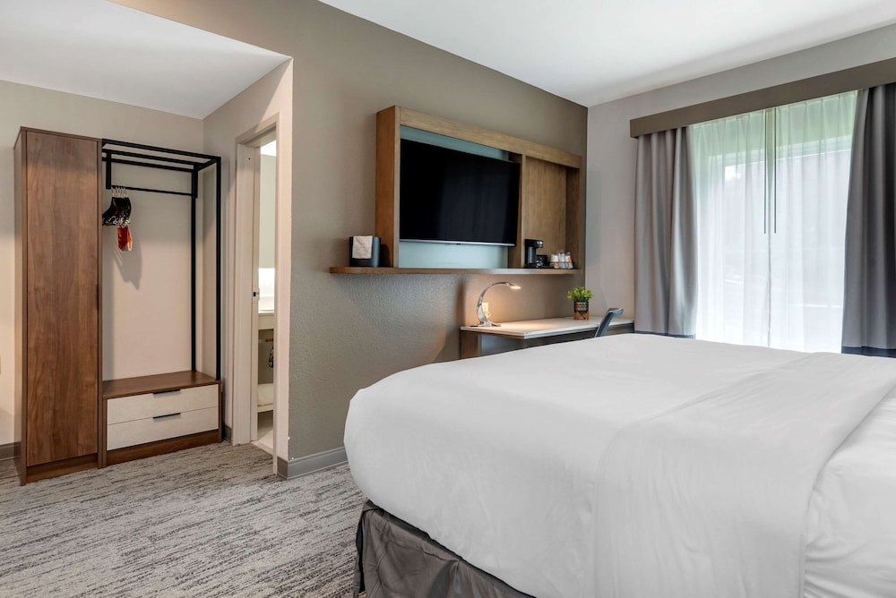 TRYP by Wyndham Tallahassee North I-10 Capital Circle 24/63