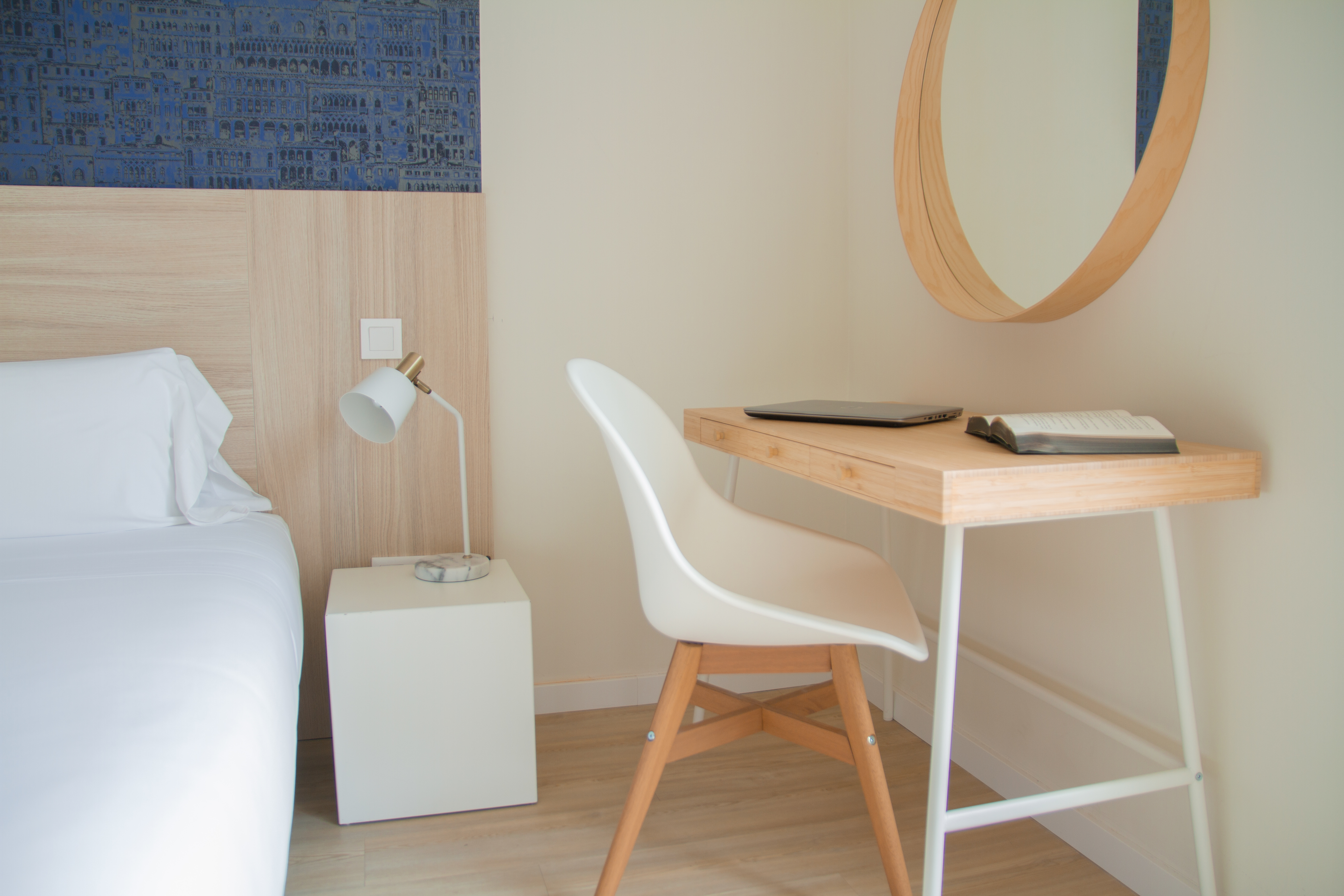 Room Select Porto Suites 28/34