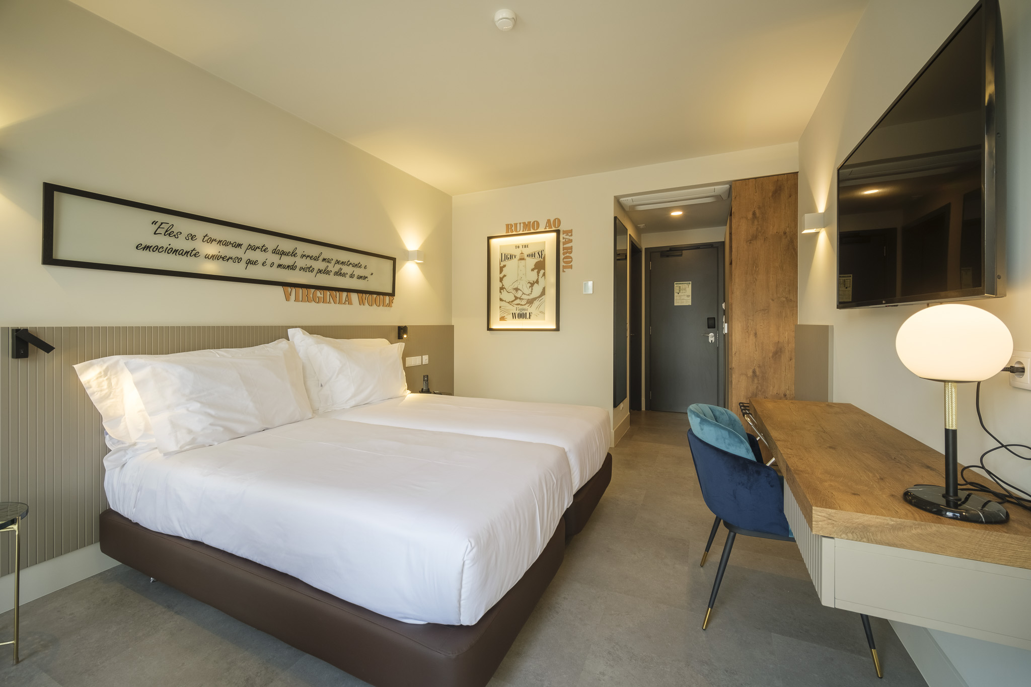 Classic, Double or Twin Bed
