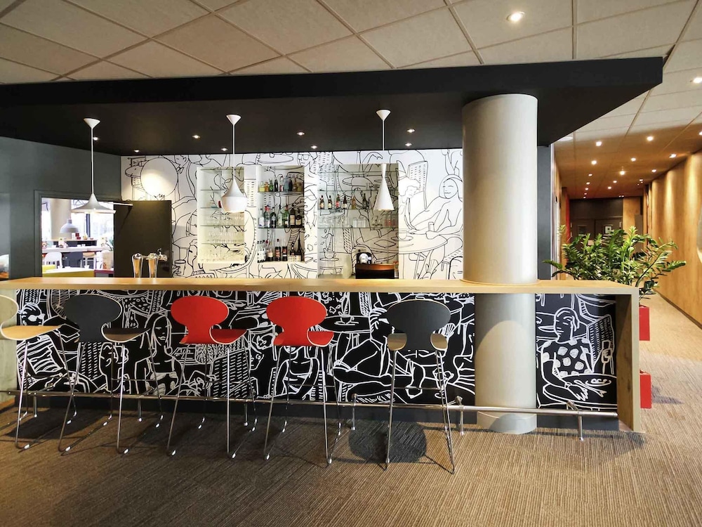 Ibis Marne La Vallee Noisy 8/73