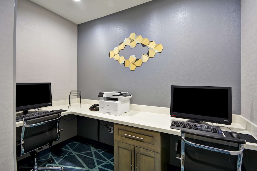 Hampton Inn Kyle Tx 42/47