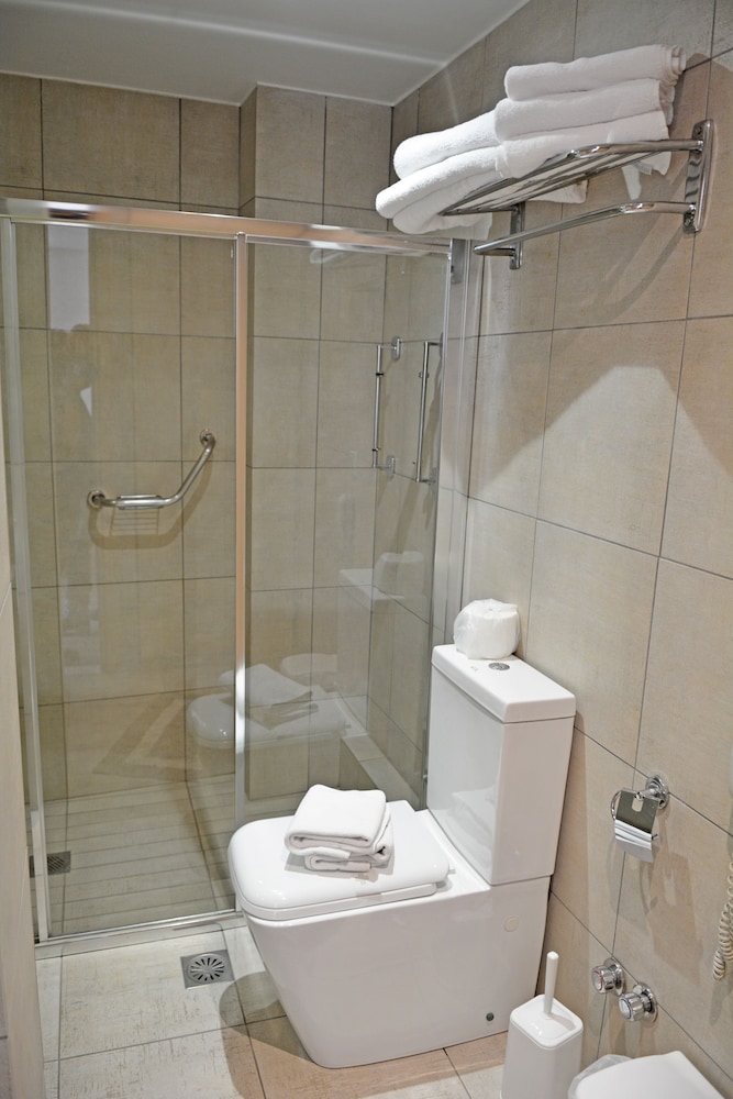 Samos City Hotel 10/69