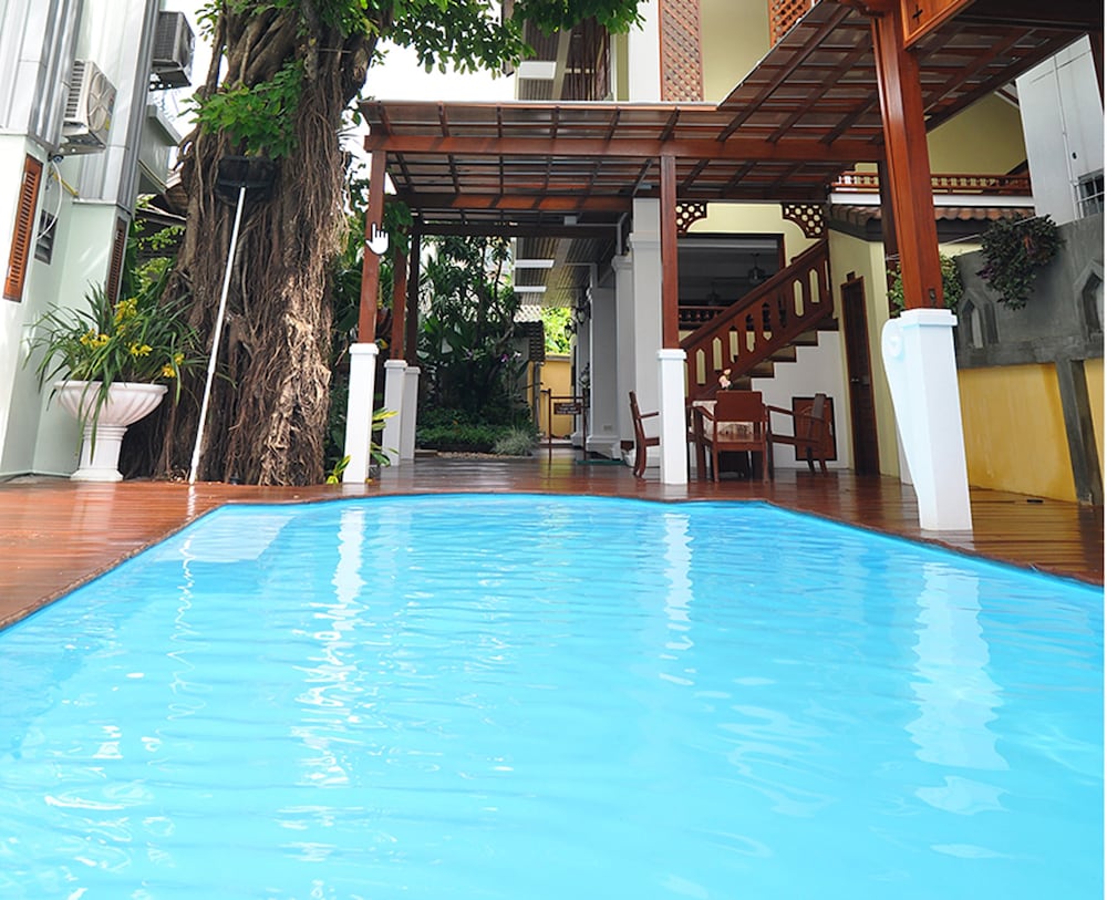 Sri-Pat Guesthouse 6/59