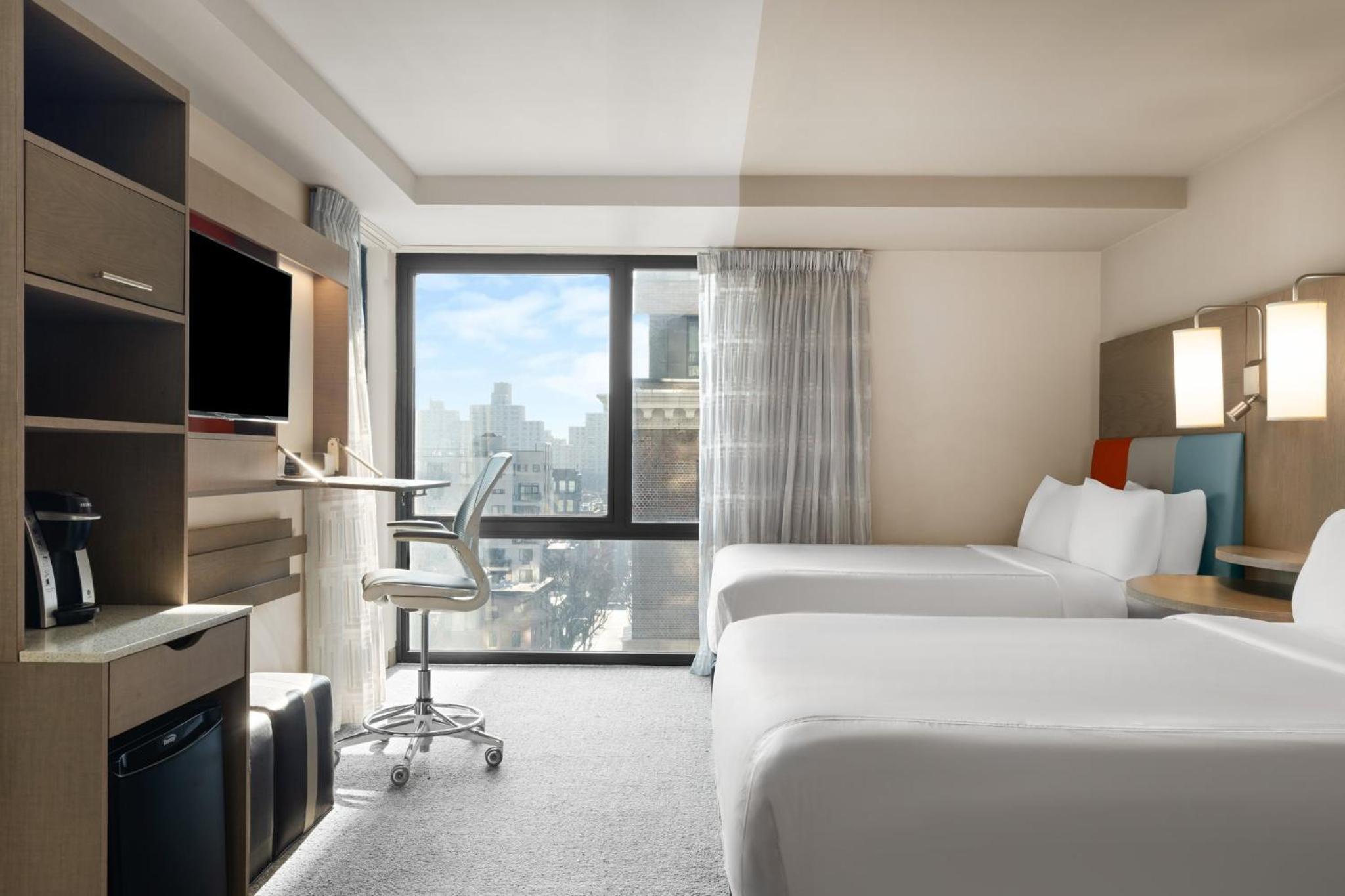 غرفة بسريرين منفصلين لذوي الإعاقة، Even Hotel Brooklyn 3/10