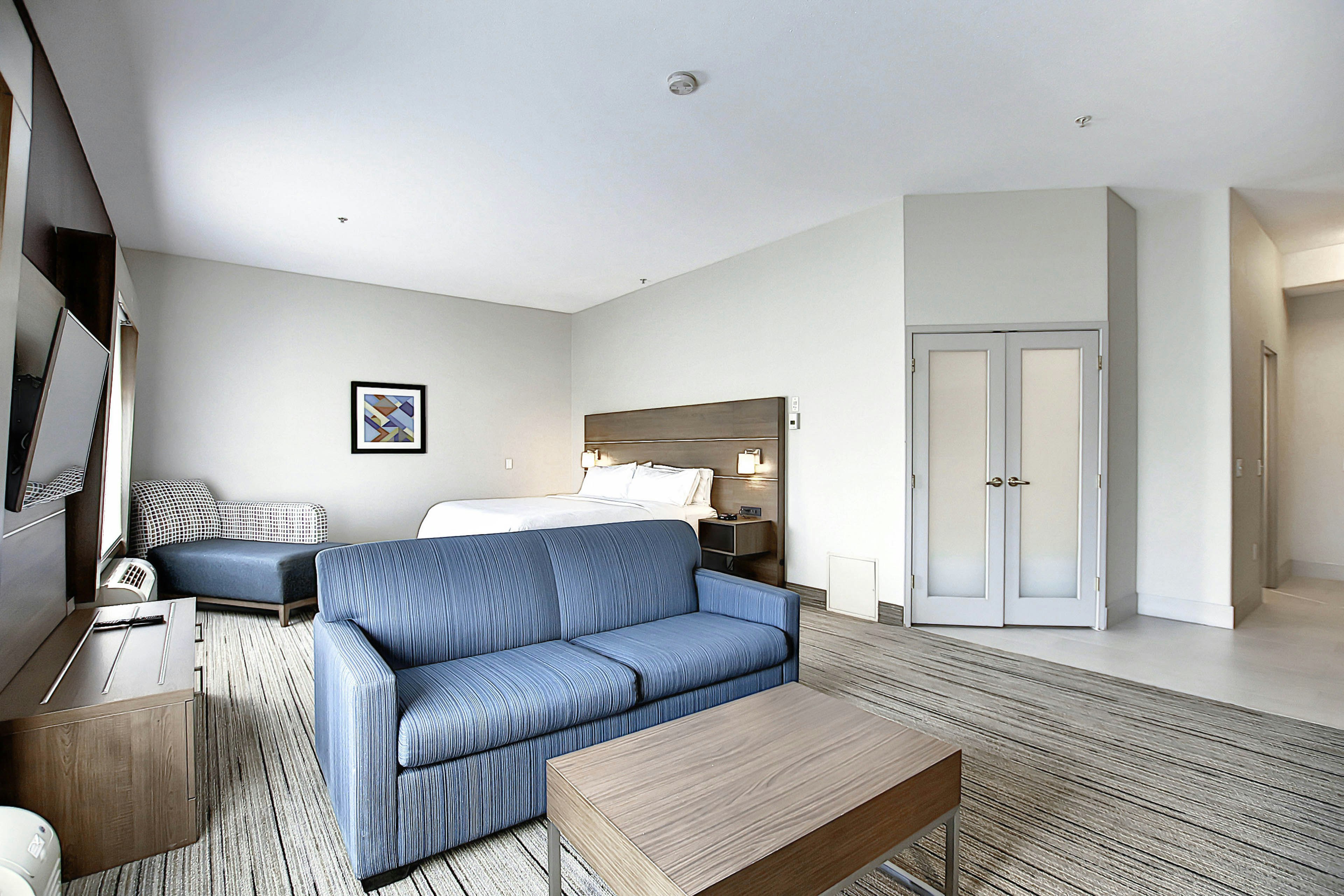 Holiday Inn Express Hotel Suites Airport Calgary 26/52