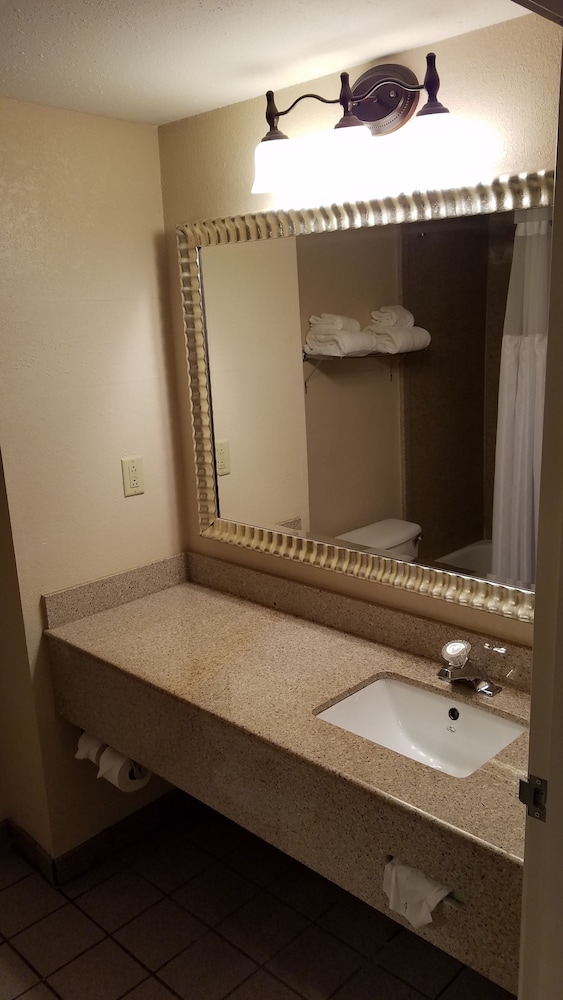 Country Inn and Suites By Radisson Columbus GA 14/34