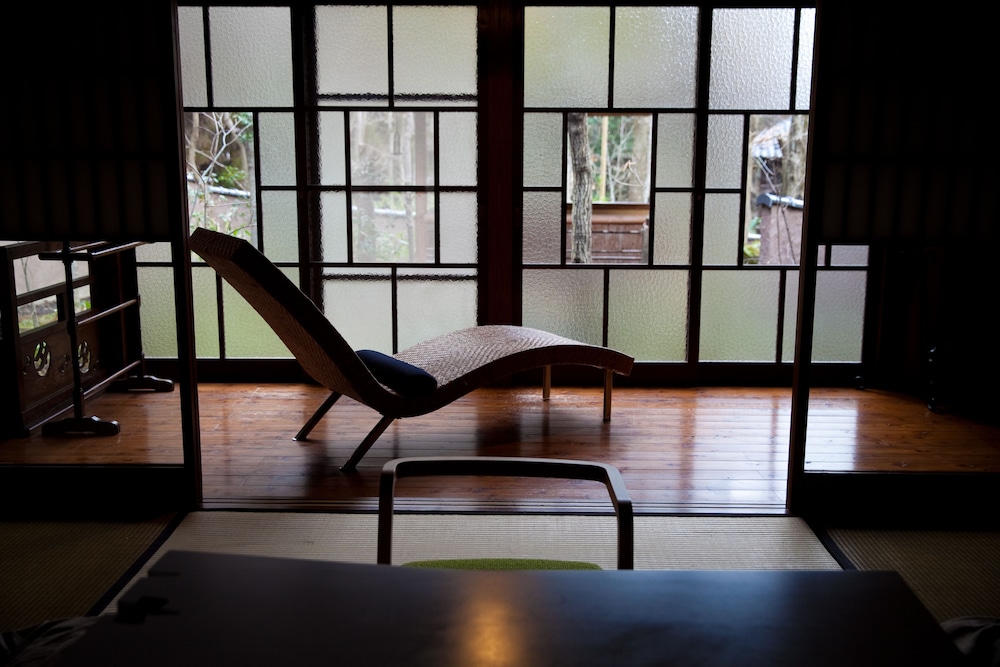 Nihon No Ashitaba 33/50