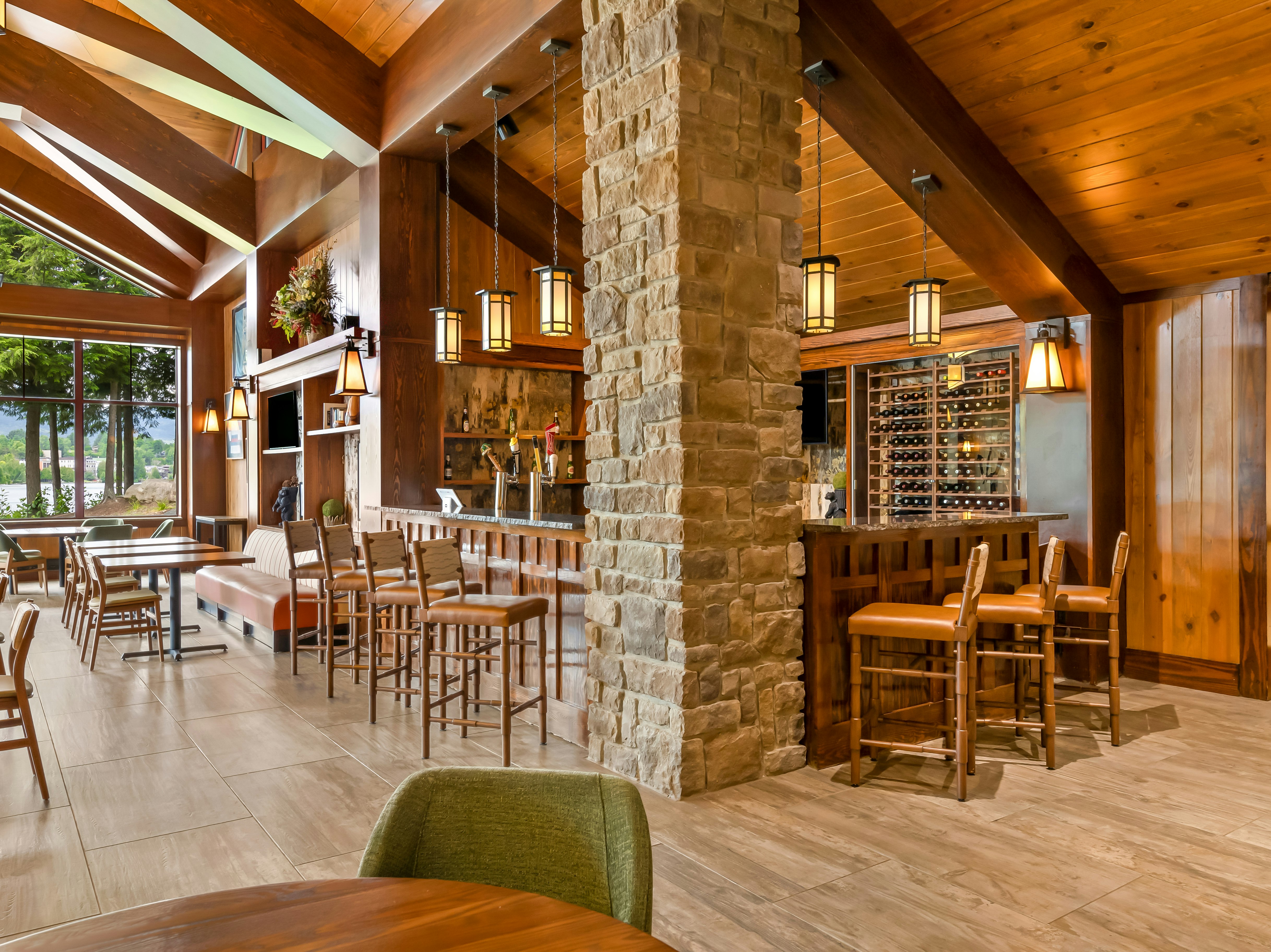 Hampton Inn And Suites Lake Placid 46/57