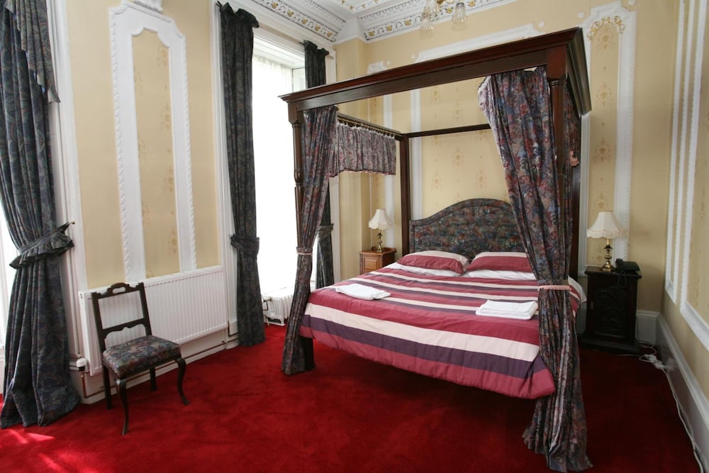 CLIFTON HOTEL 12/43