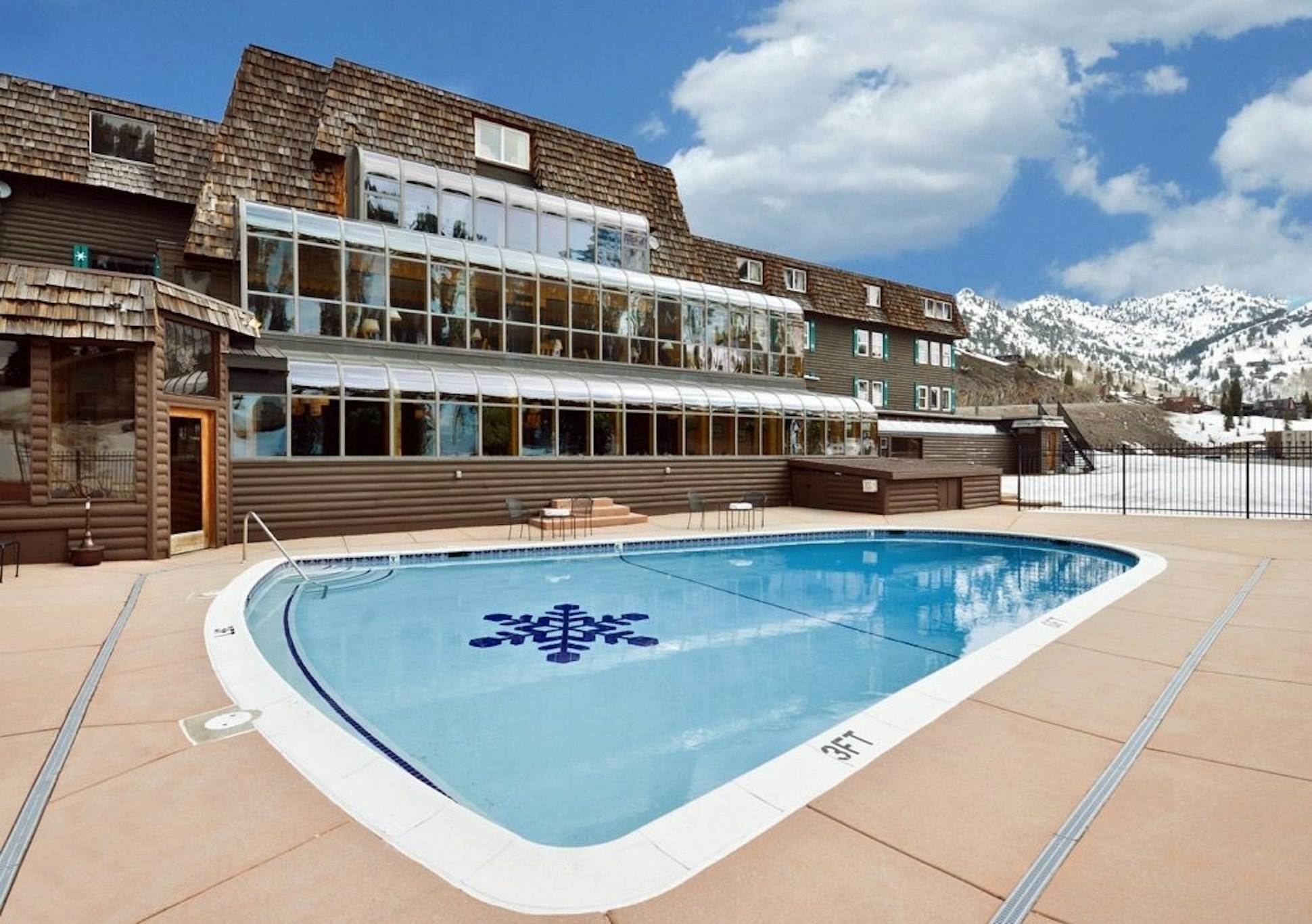 Alta Peruvian Lodge 3/8