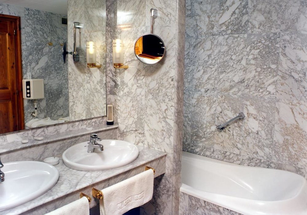 Grand Comfort, Double Bed, Valley View, Jetted Tub، CAN BOIX DE PERAMOLA 3/3