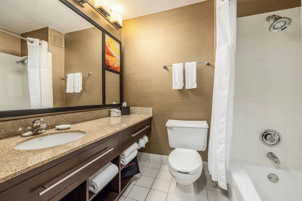 Crowne Plaza Dallas Near Galleria Addison 53/55