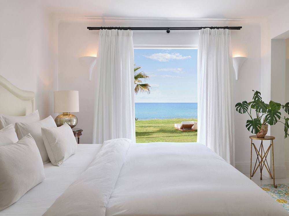 4 Bedrooms, Beach Villa, 4 King Beds, Single Bed, Sea Front