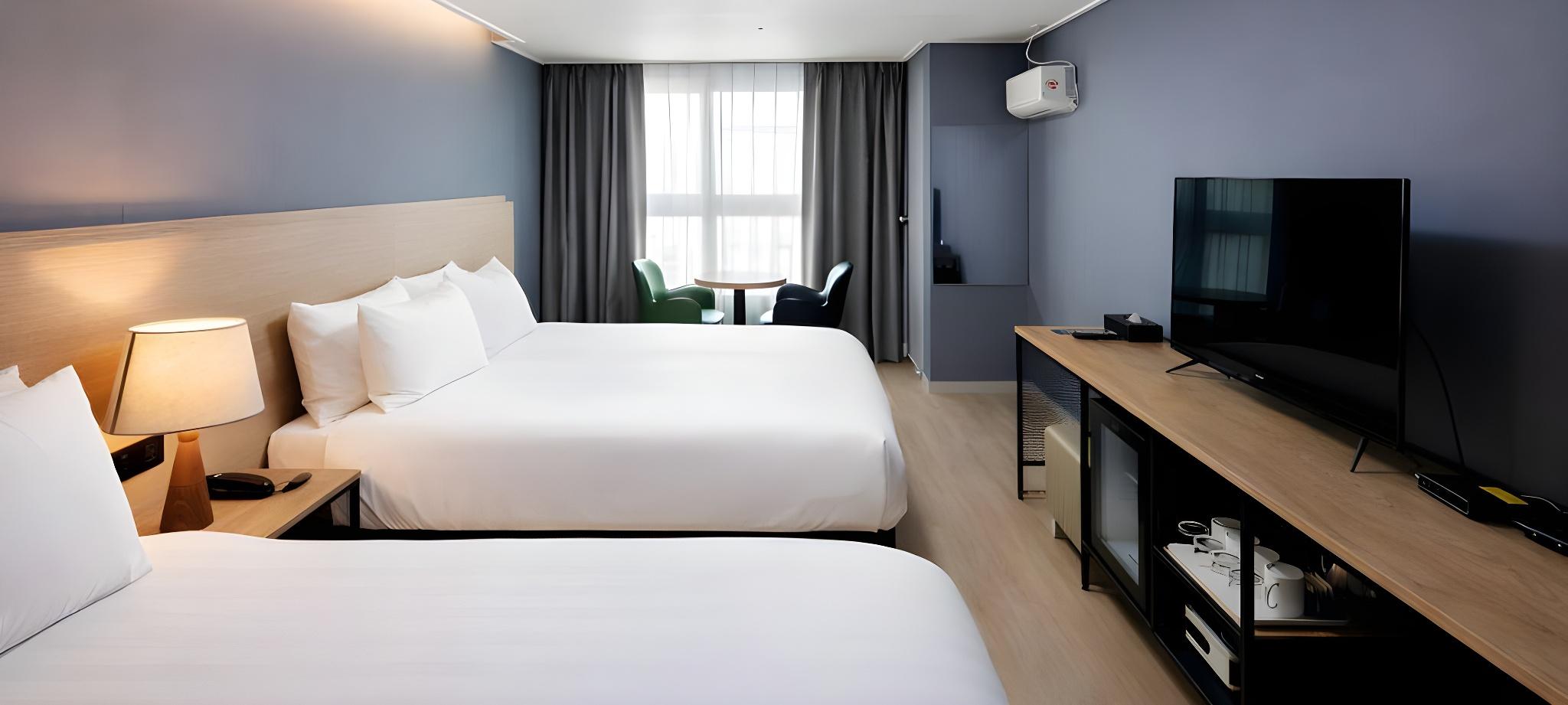 Signature, Heritage, Deluxe, Twin Beds