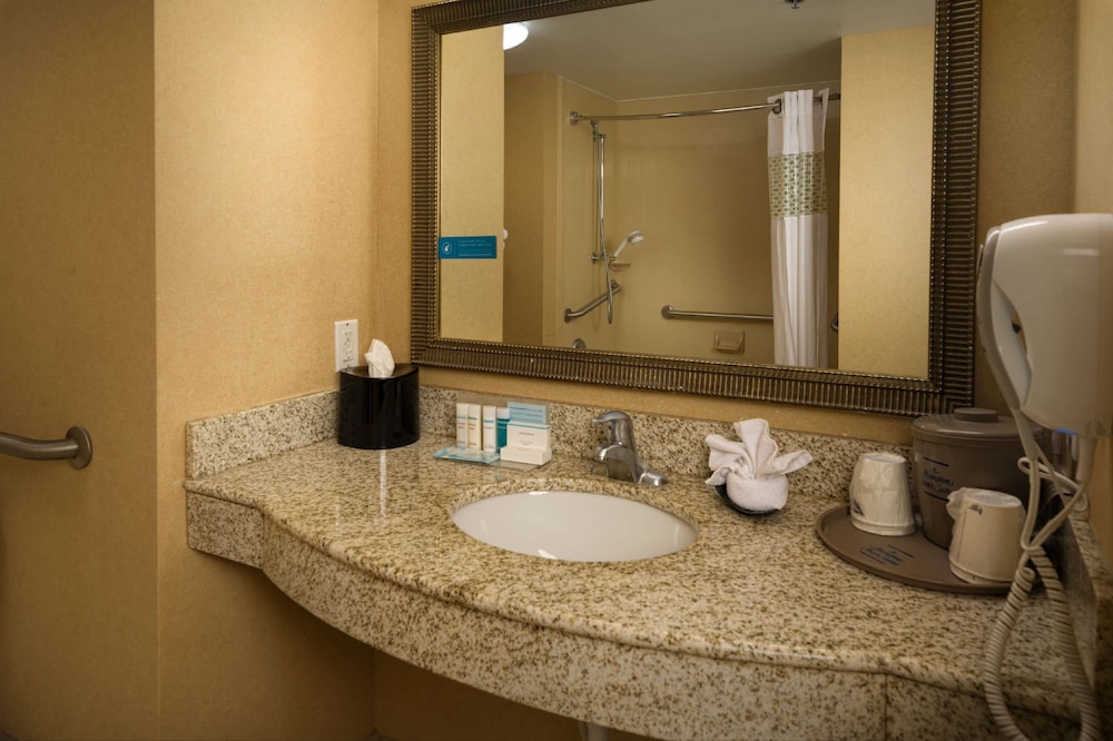 Hampton Inn & Suites Altus 11/40