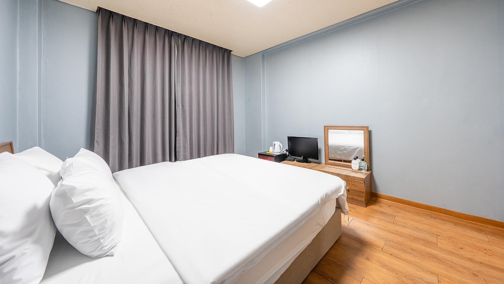 Gyeongju-Jang Inn 12/50