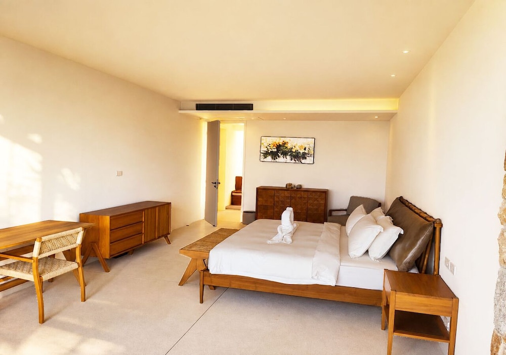 3 Bedrooms, Pool, Pavilion, Villa, 3 King Beds