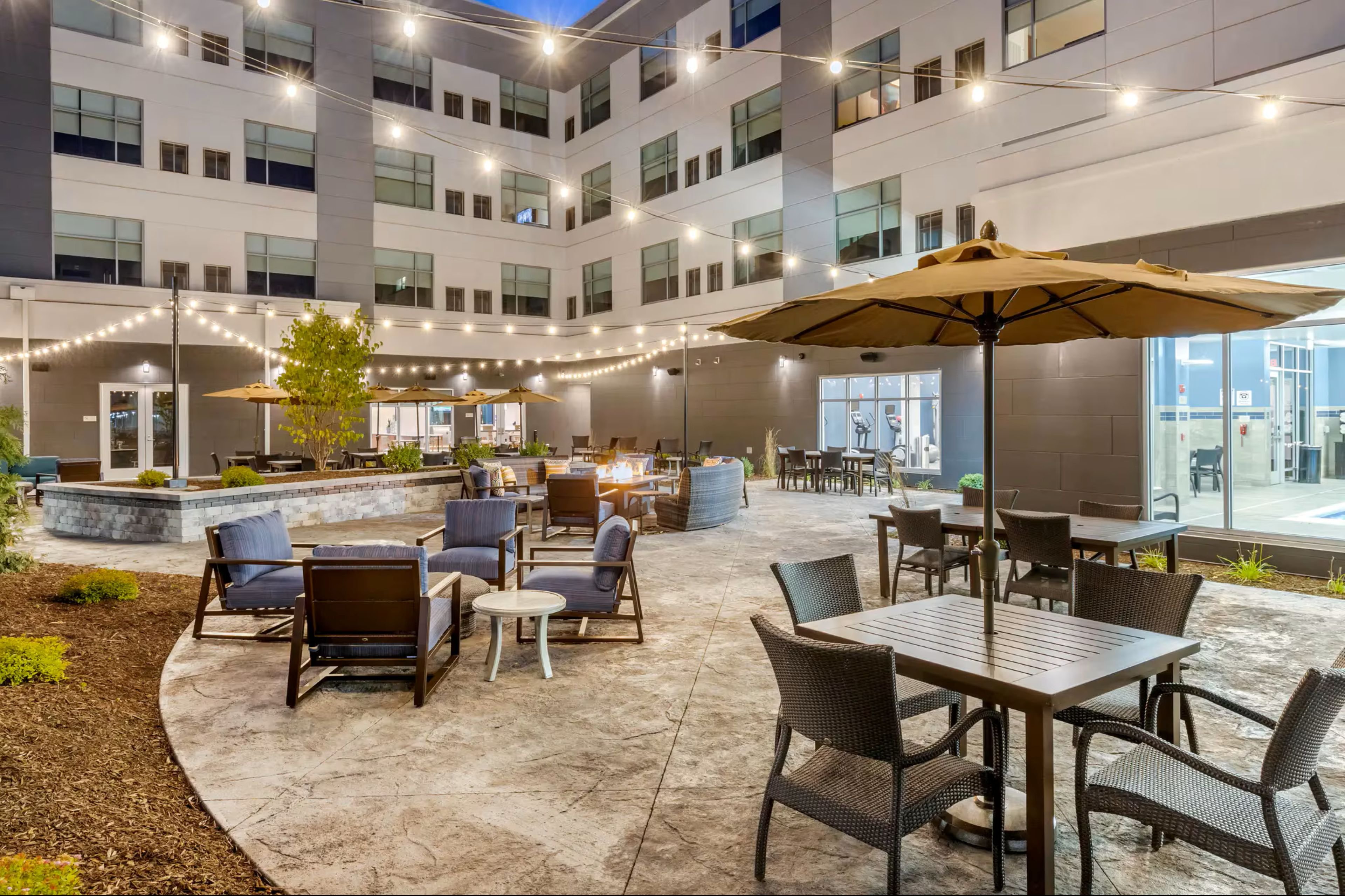 Holiday Inn Express Bettendorf - Davenport NE by IHG 28/41