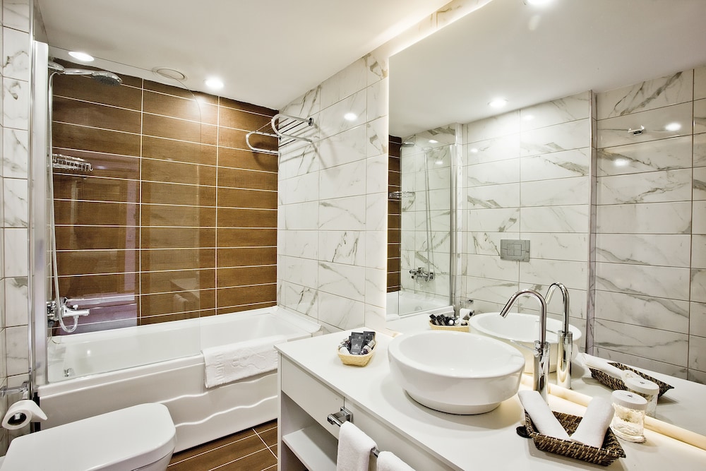 Peninsula Galata Boutique Hotel 77/81