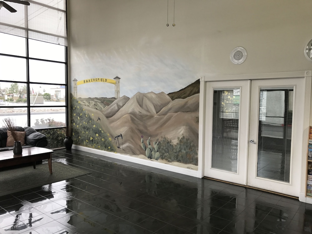 Studio6 Bakersfield, CA - South 27/44