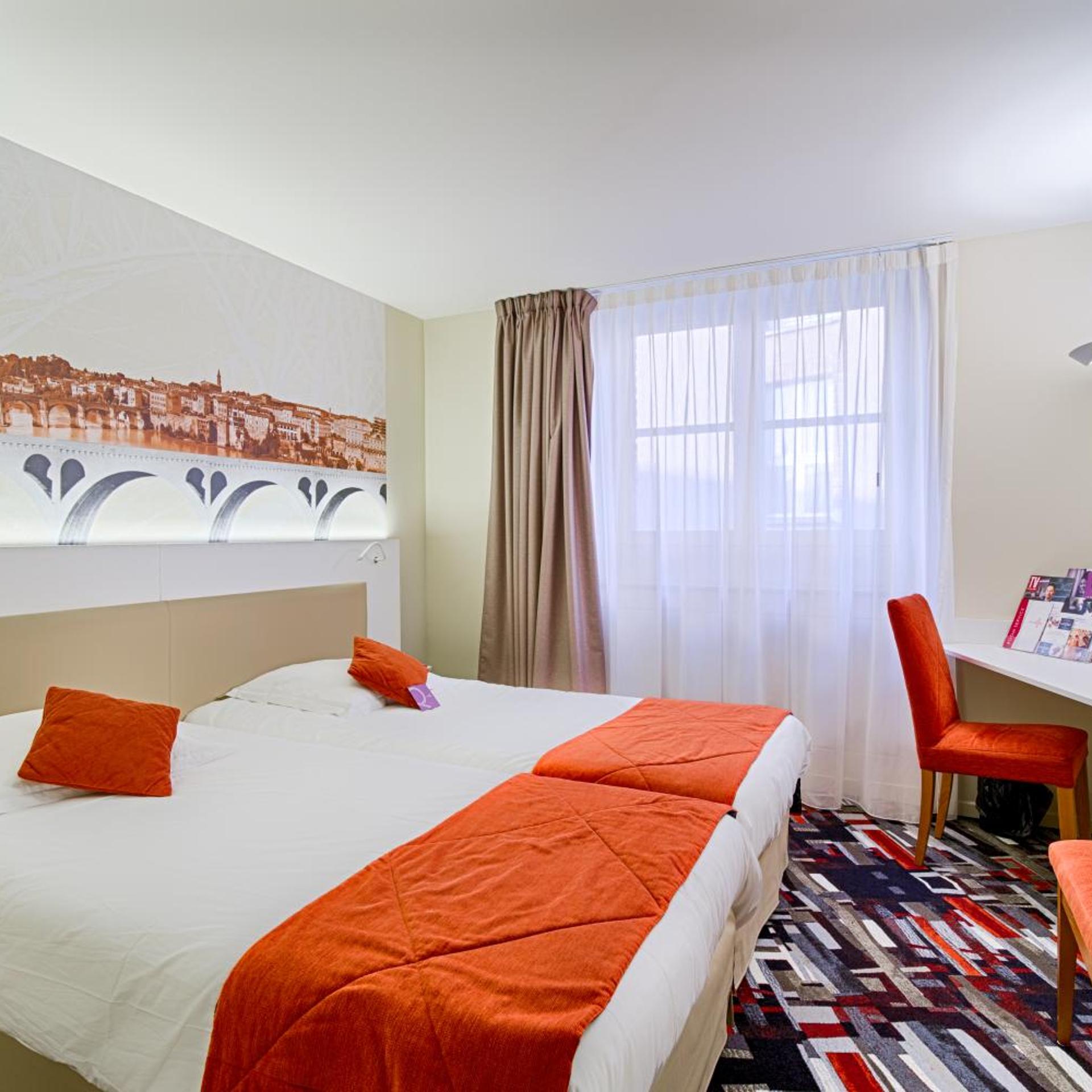 Standard, Twin Beds