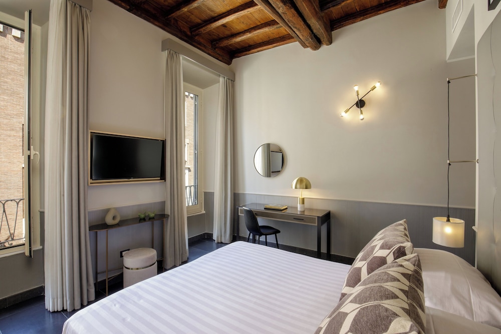 Superior Double Room (Via Del Corso 81) (No Breakfast)