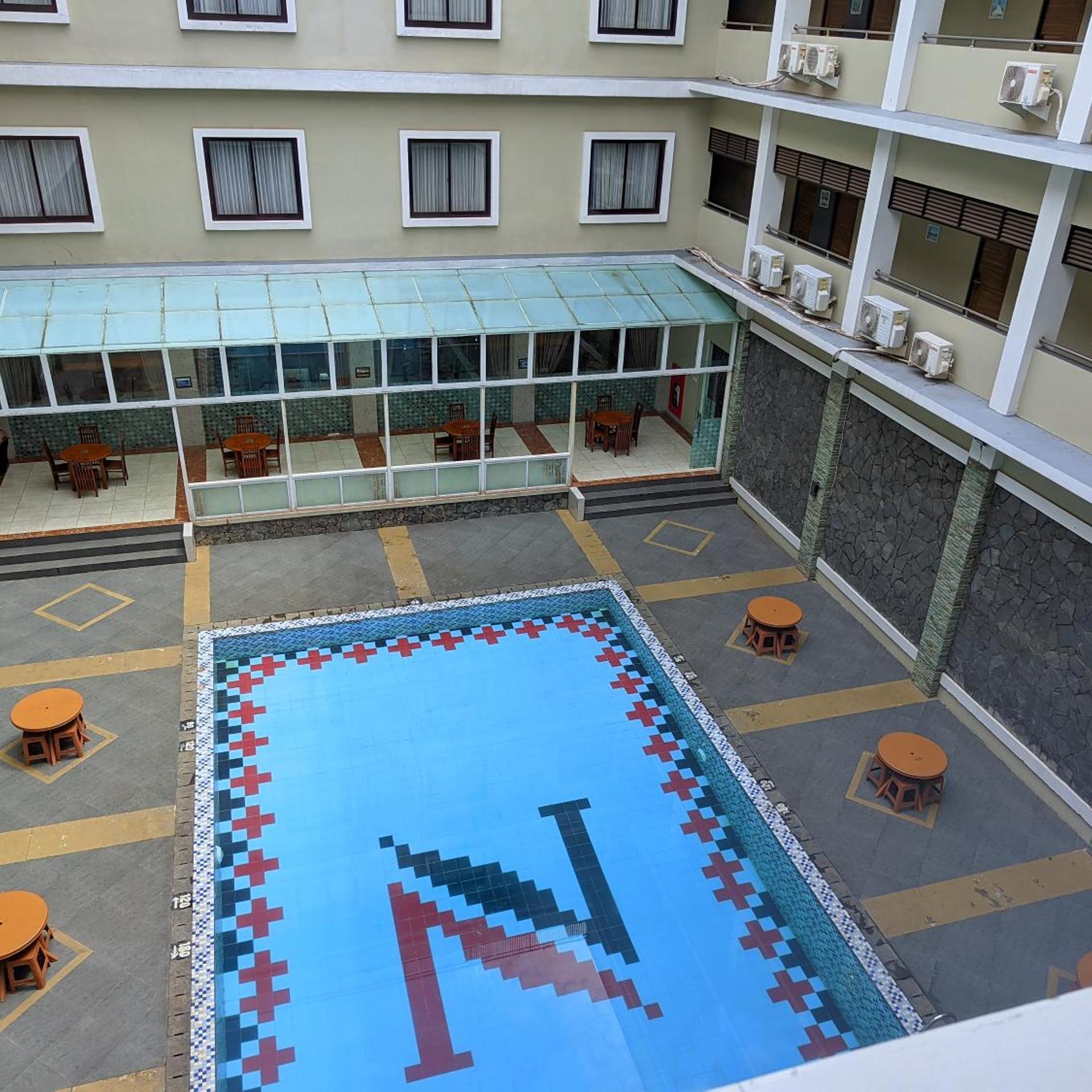 Hotel Nalendra Plaza 3/50