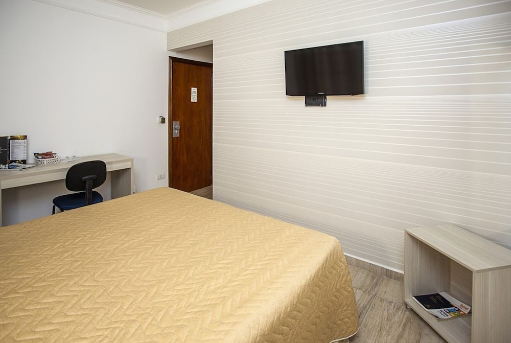 Alves Hotel 21/50
