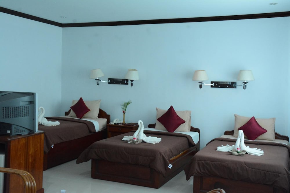 Mom's Guesthouse 35/54