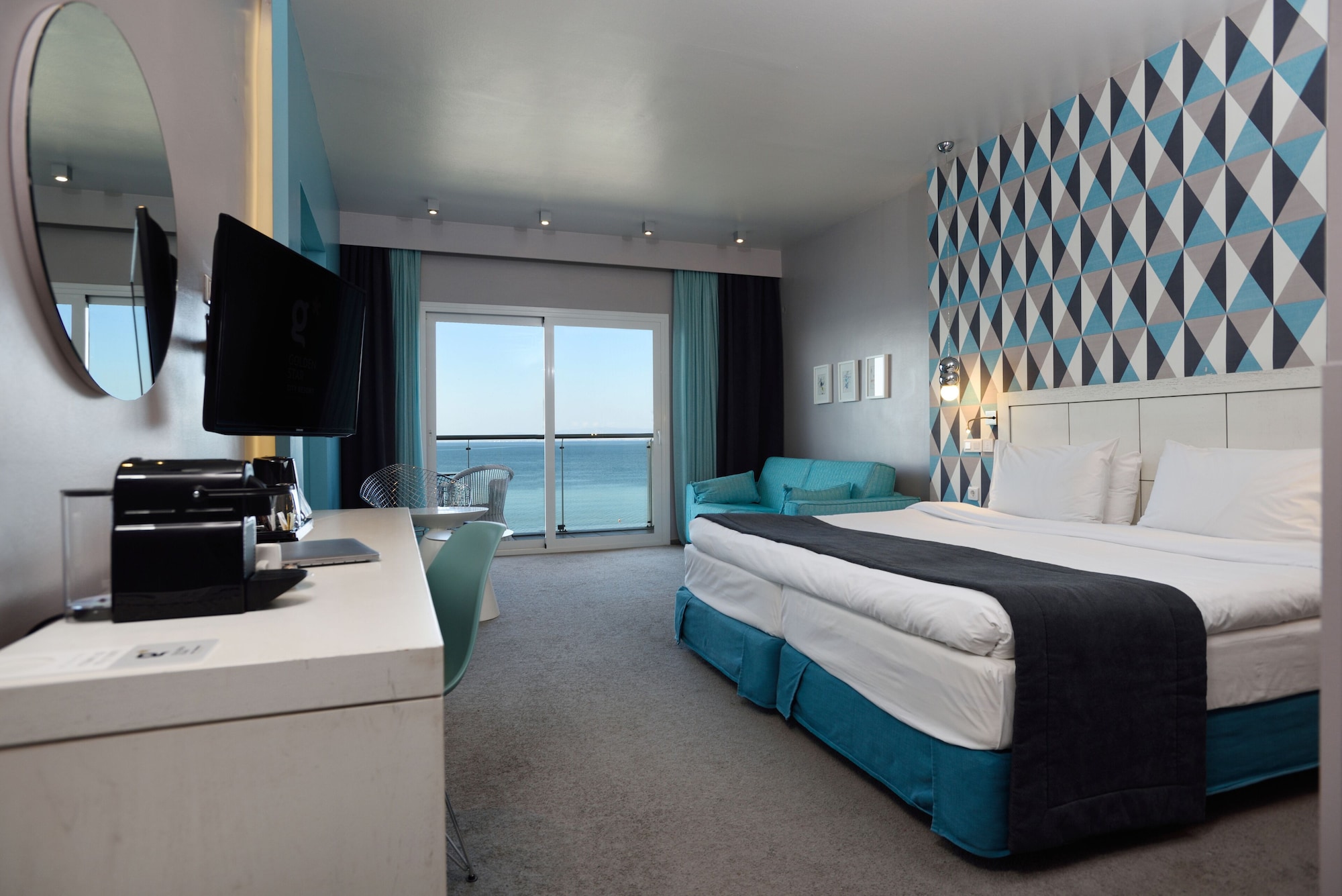 Suite, Sea Front، Golden Star City Resort 3/8