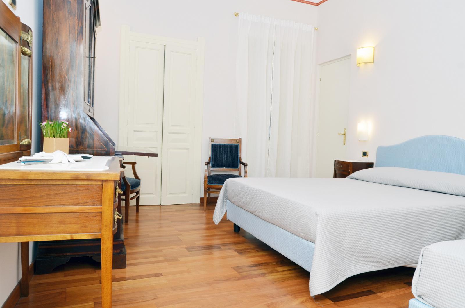 Room, Triple, 1 Double and 1 Single Bed