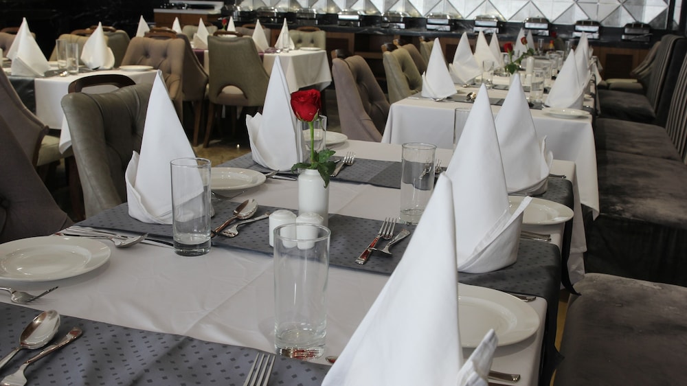 Clarks Inn Suite Gwalior 38/41