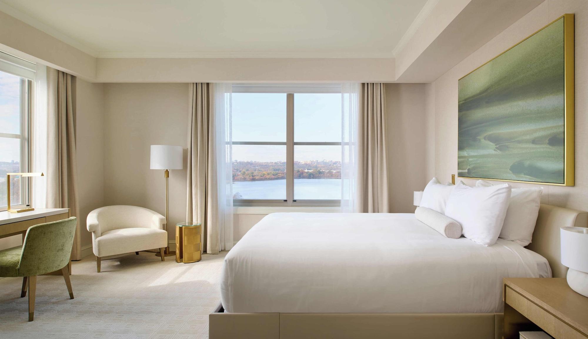 Ambassador, Suite