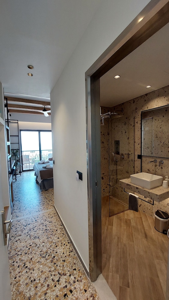 Anetis Beach Hotel 24/50