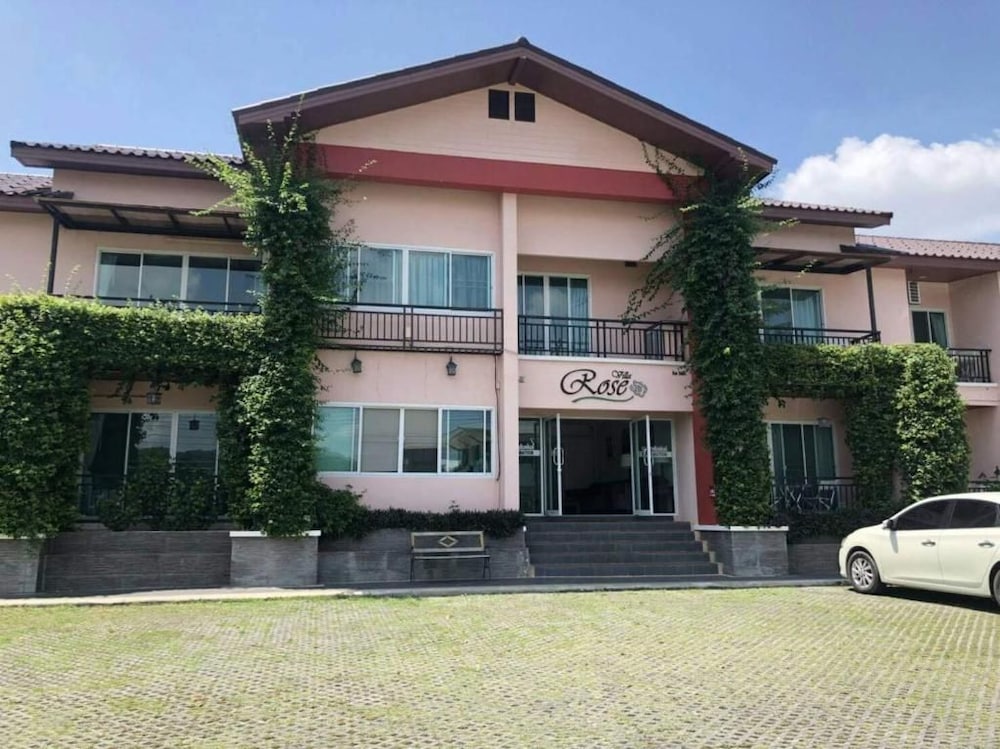 Rose Villa Resort 31/34