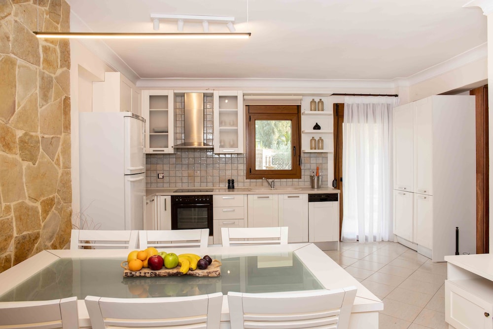 W Villas Halkidiki 50/50