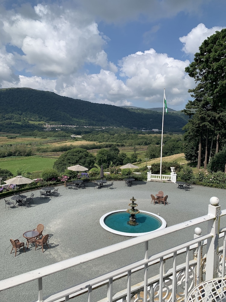 Plas Maenan Country House 49/50