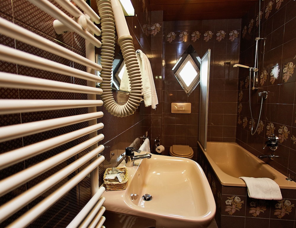 GH Hotel Monzoni 41/46