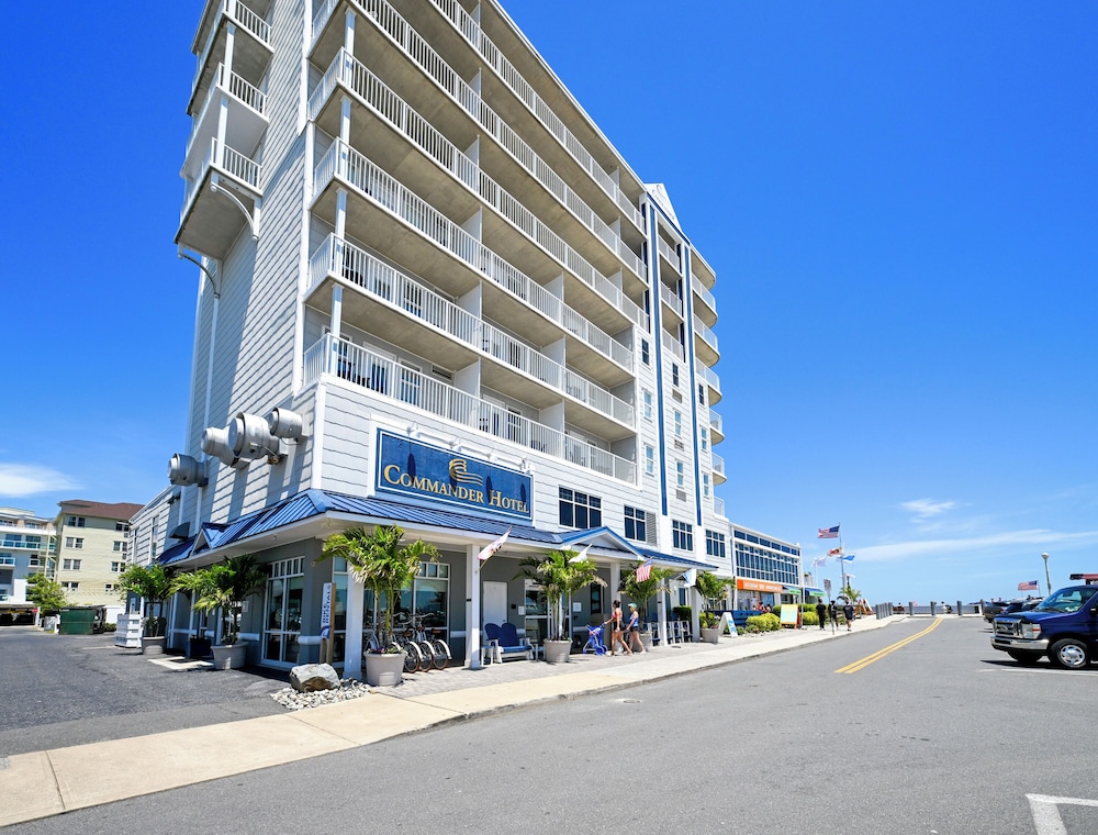 Commander Hotel 42/50