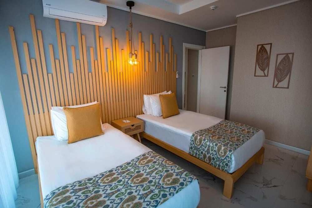LA TERRAZZA HOTEL 23/60