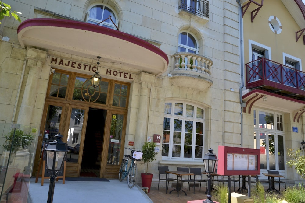 Logis Hotel Le Majestic 3/48