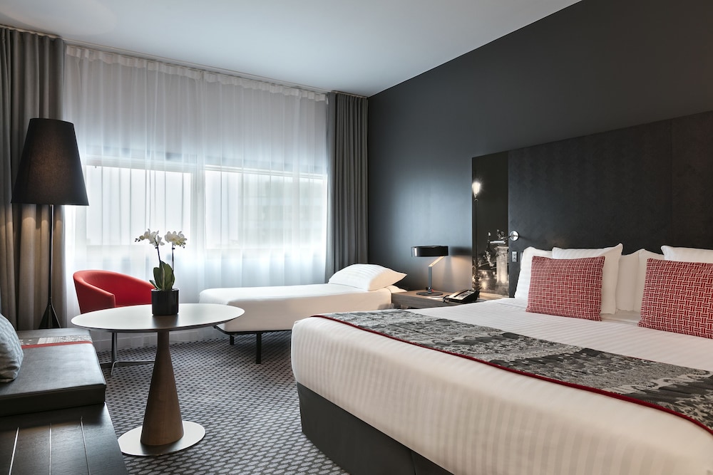 MELIA, TWIN BEDS