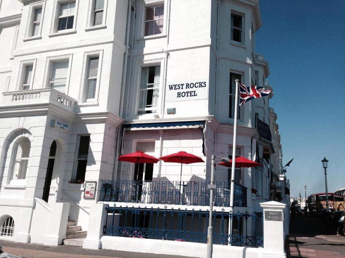 West Rocks Townhouse 6/26