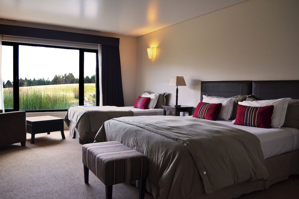 غرفة سوبيريور ثلاثية بسرير كينج وسرير فردي، Loi Suites Chapelco Hotel 5/8