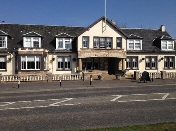 Kirkhouse Inn 39/41